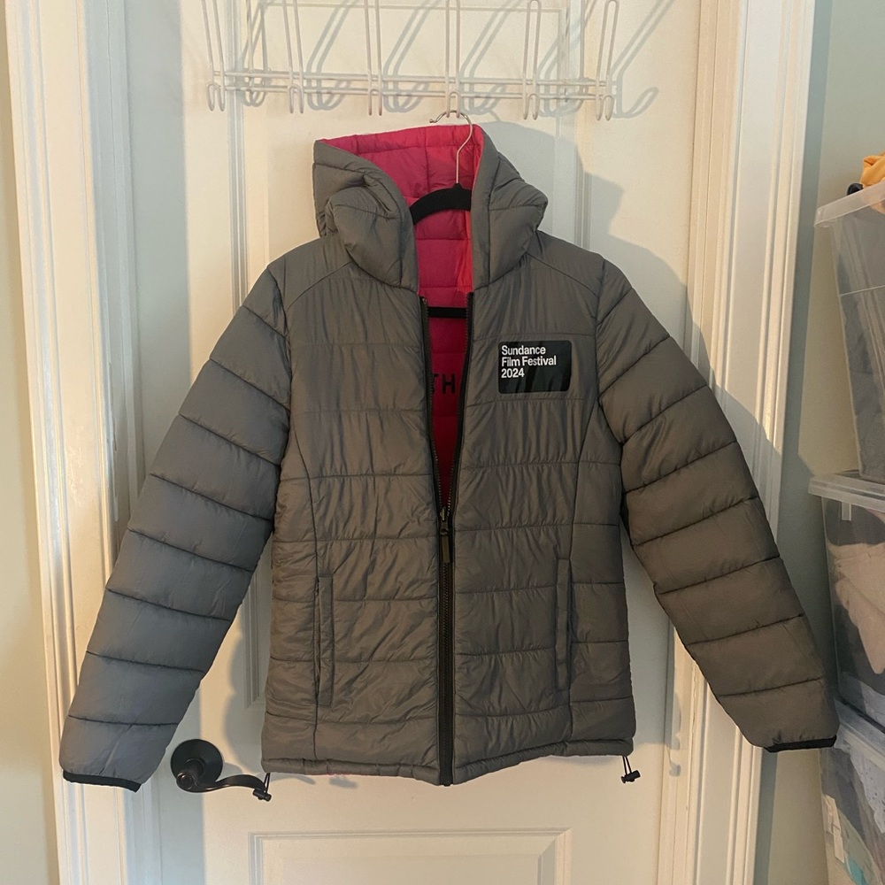 NWT Kenneth Cole Sundance2 Bright Pink/Gray Reversible Hooded Puffer